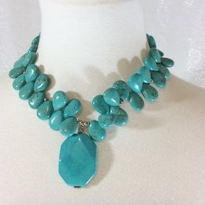 Statement Necklace w/Pendant-NWT-Faux Turquoise